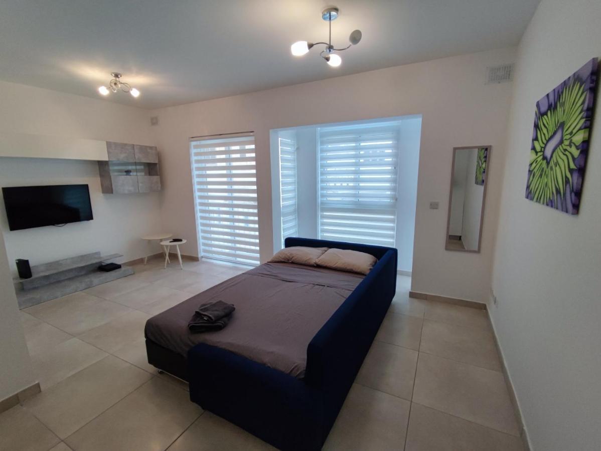 Modern apartment in Gzira Buitenkant foto