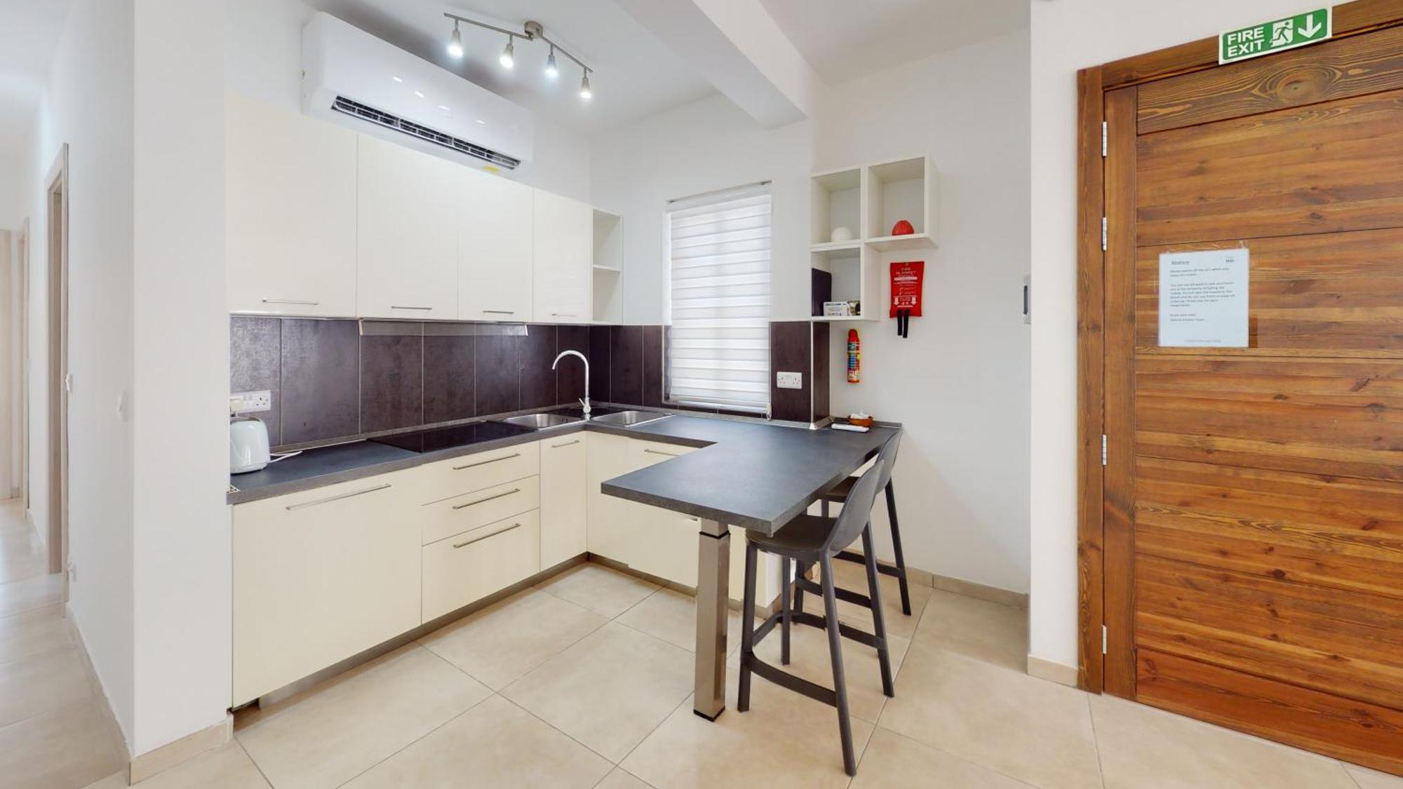 Modern apartment in Gzira Buitenkant foto